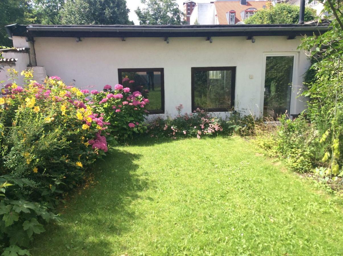 Altstadt Bonn Mit Eigenem Parkplatz Und Garten Bagian luar foto